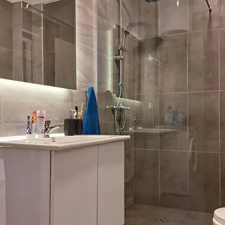 Gjiri I Lalzi - Nest Apartment